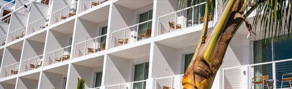The Sarasota Modern, A Tribute Portfolio Hotel Exterior photo