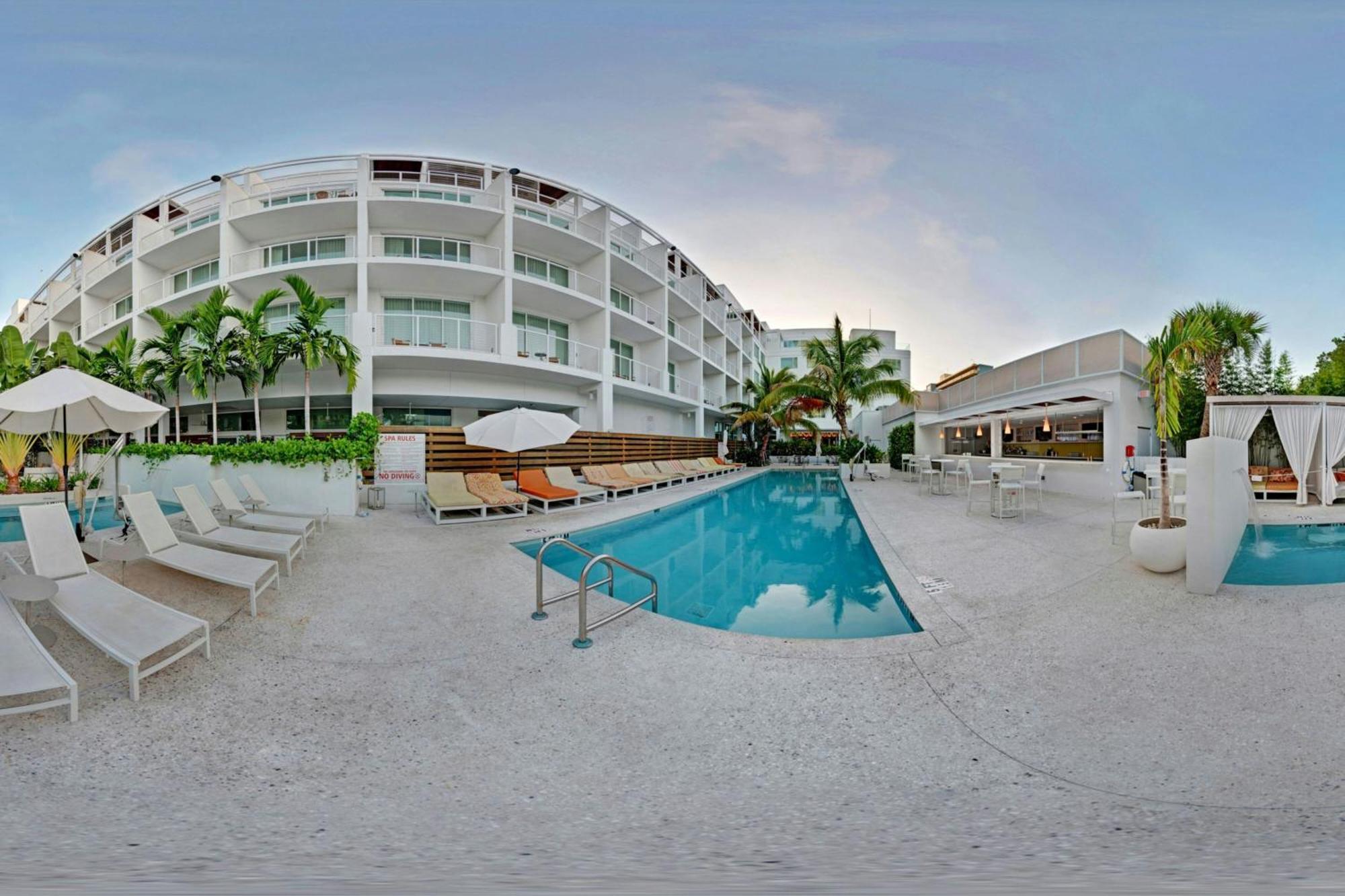 The Sarasota Modern, A Tribute Portfolio Hotel Exterior photo