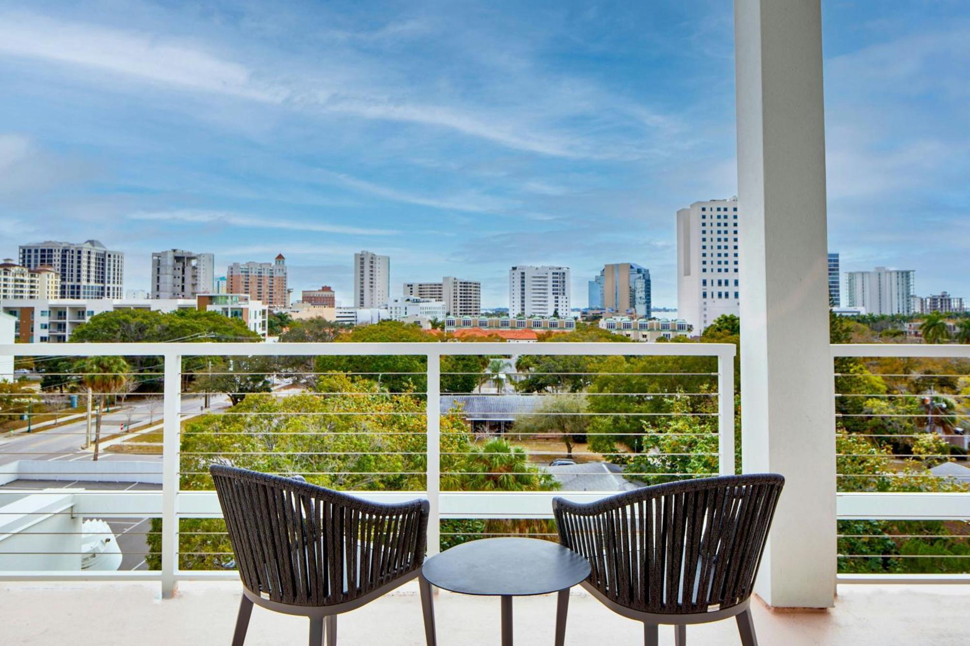 The Sarasota Modern, A Tribute Portfolio Hotel Exterior photo